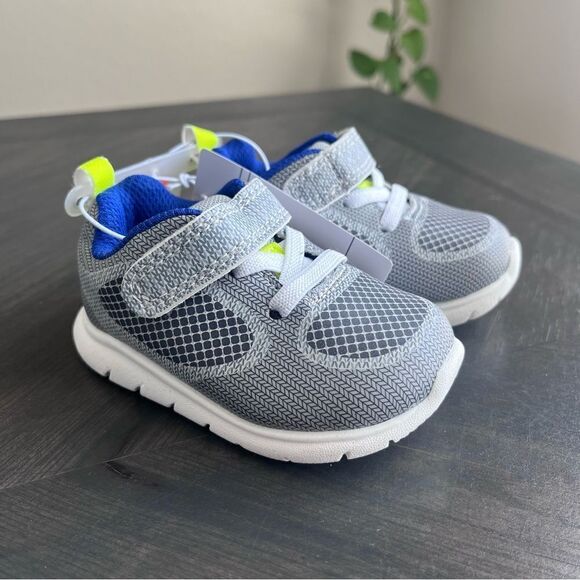 CARTER’S Just One You Boy’s Silas Sneakers in Gray Size 3 NEW - Picture 3 of 11